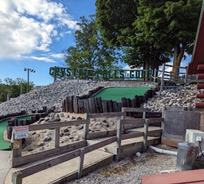 Crystal Falls Mini Golf & Ice Cream Shop - Web Listing